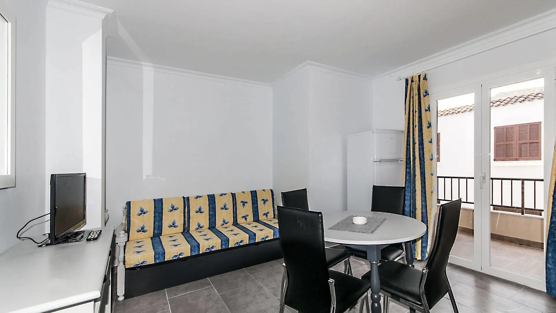 Alcudia Apartments Port de Alcudia  Spain